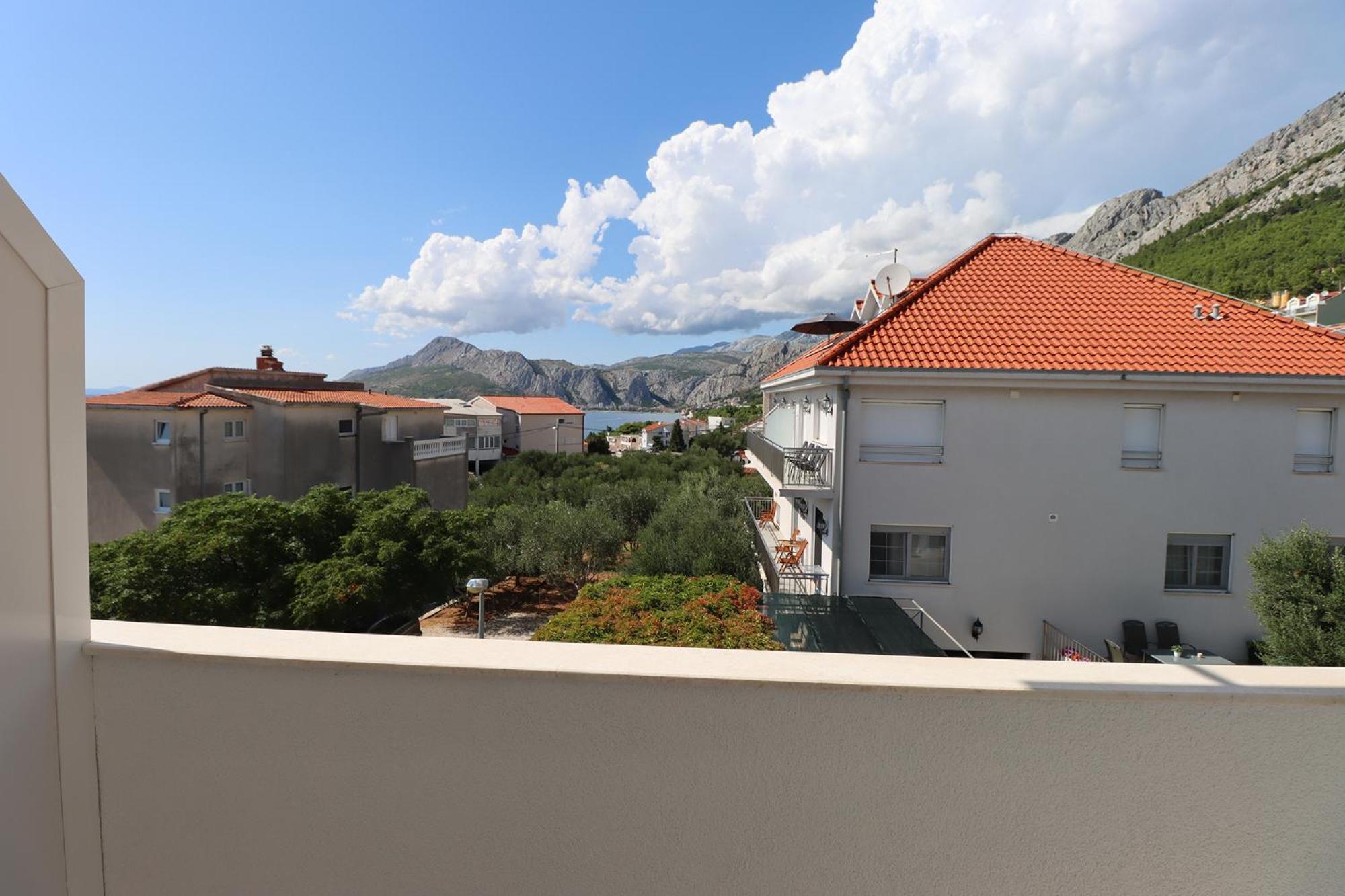 Emmi Nemira Omis Apartment Екстериор снимка